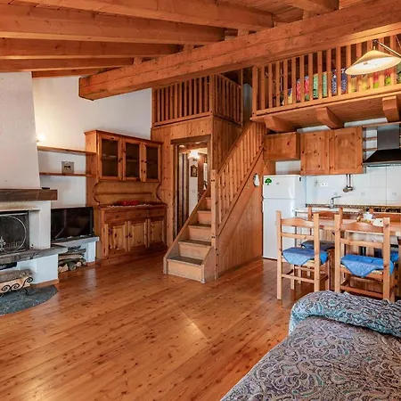 Apartmán Beautiful Apartment In Cheverel With 1 Bedrooms And Wifi *